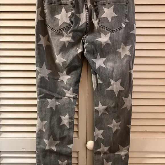 Easel Gray Star High Rise Distressed Jeans - Picture 8 of 8